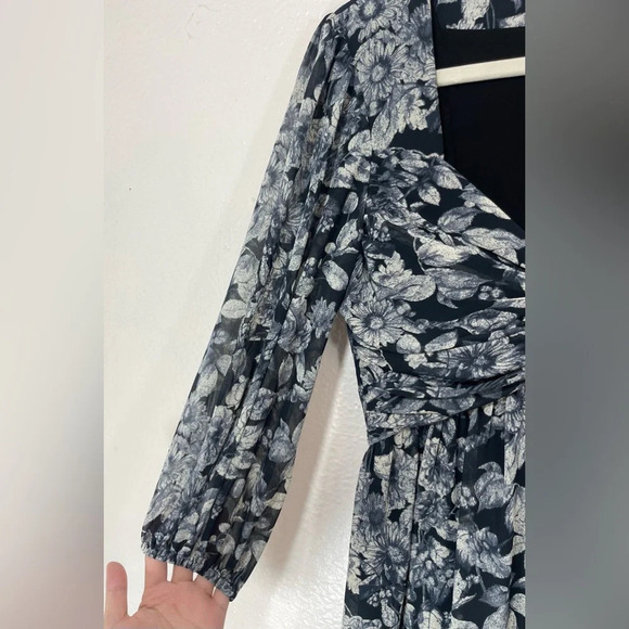 Cinq à Sept NWOT 'Harlie' Floral-Print Tiered Mini-Dress in Slate Multi Women 0 - Picture 5 of 15